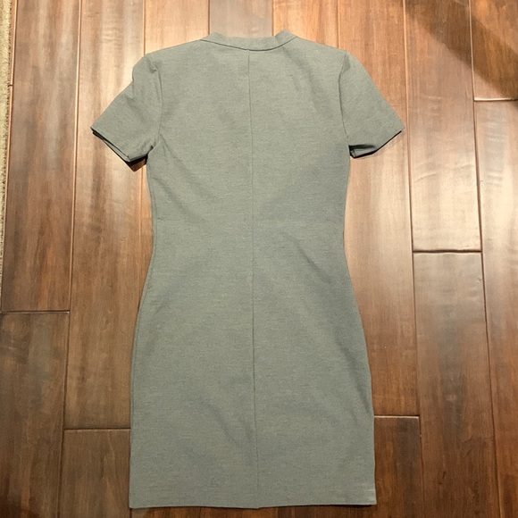Sunday Best bodycon dress. Size 4 - Picture 4 of 6
